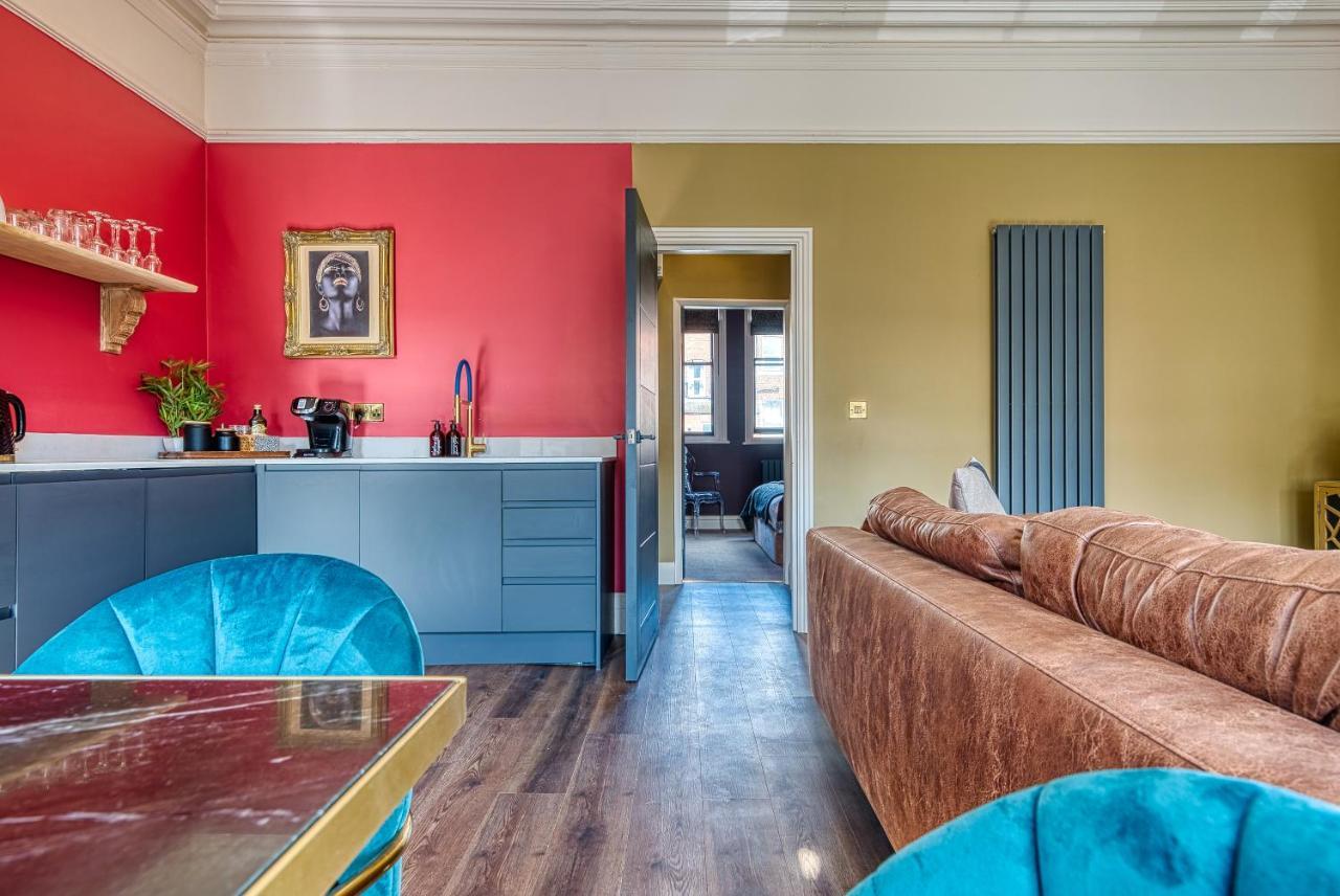 Casa Del Artista - Luxury Apartments, Whitby Eksteriør billede