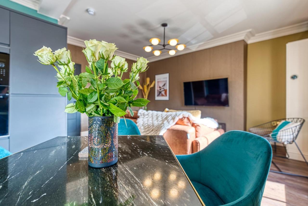 Casa Del Artista - Luxury Apartments, Whitby Eksteriør billede