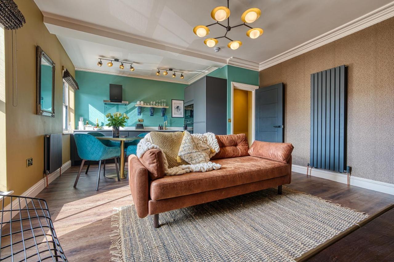 Casa Del Artista - Luxury Apartments, Whitby Eksteriør billede