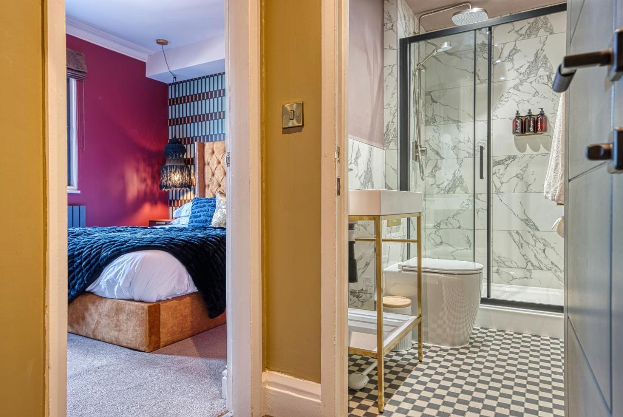 Casa Del Artista - Luxury Apartments, Whitby Eksteriør billede