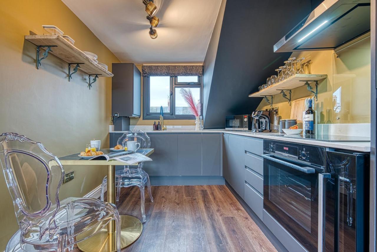 Casa Del Artista - Luxury Apartments, Whitby Eksteriør billede