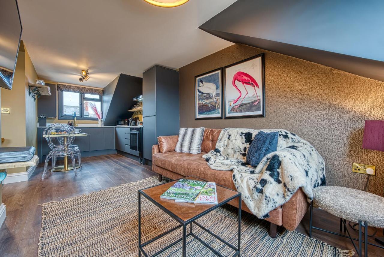 Casa Del Artista - Luxury Apartments, Whitby Eksteriør billede