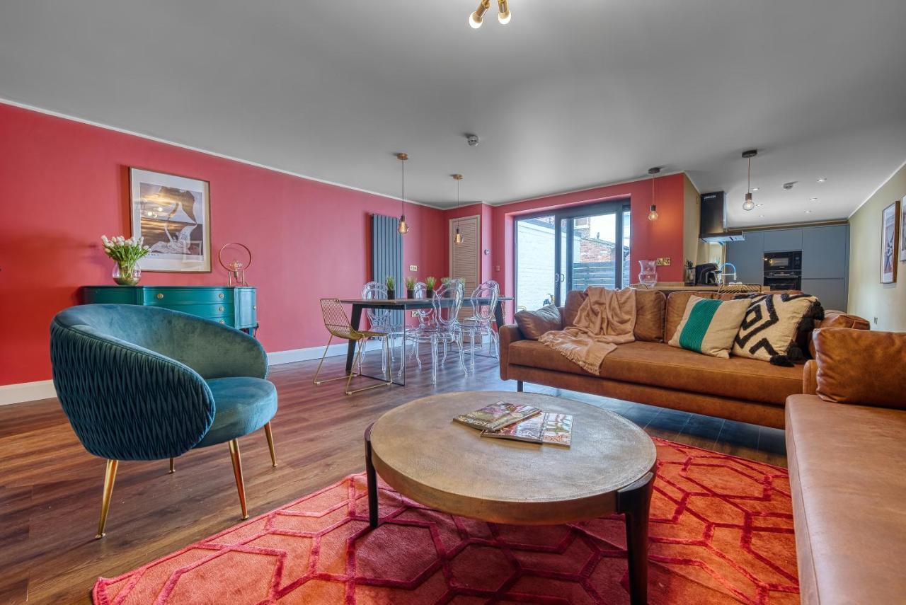 Casa Del Artista - Luxury Apartments, Whitby Eksteriør billede